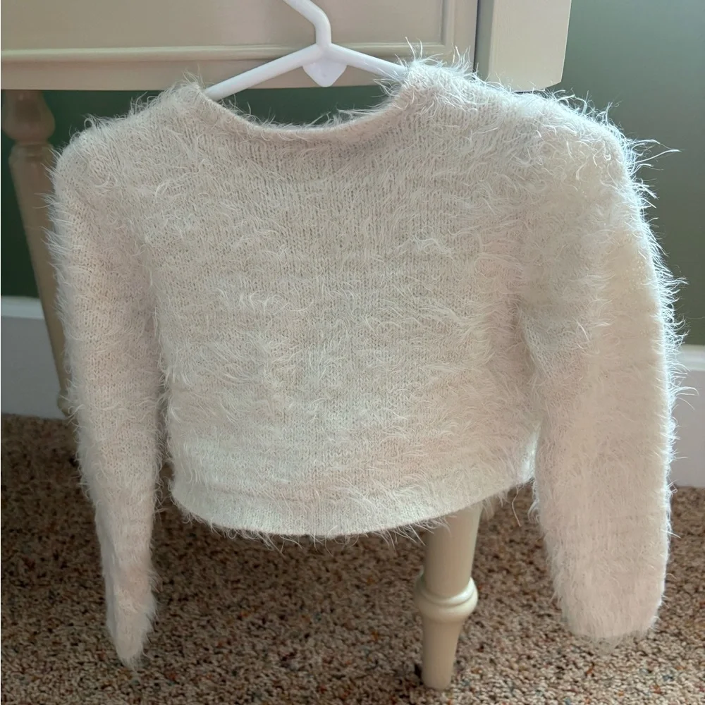2T The Children's Place Cream Fuzzy Cropped Cardigan